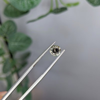1.01 Ct. Greenish Brown Sapphire from Montana Life Style