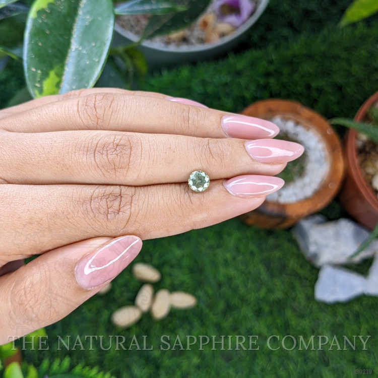 1.14 Ct. Yellowish Green Sapphire from Montana