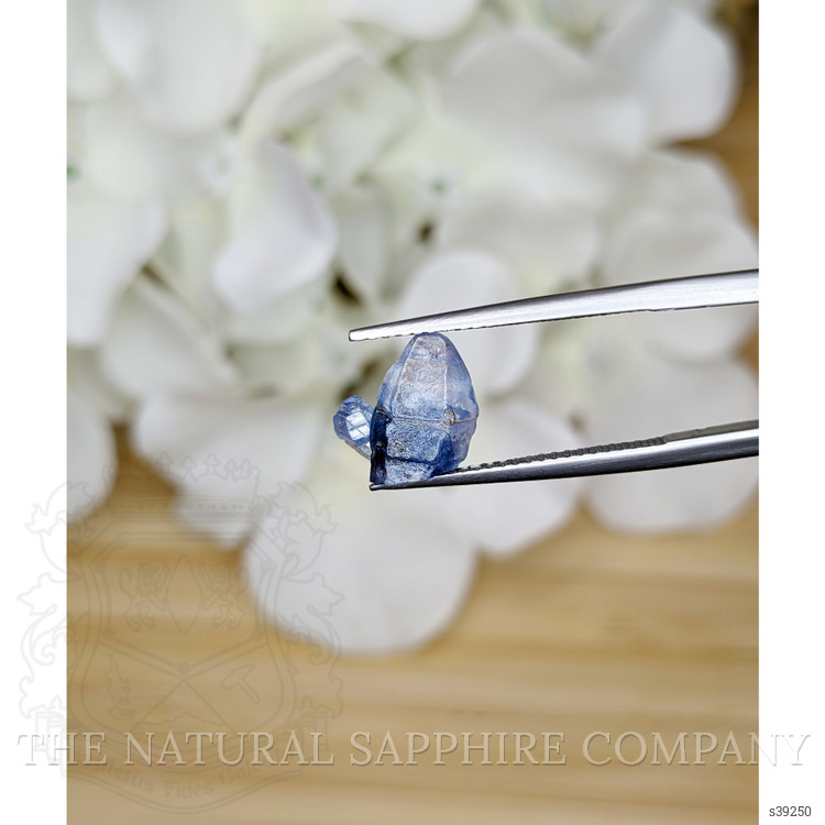 3.46 Ct. Blue Sapphire Crystal from Ceylon (Sri Lanka)