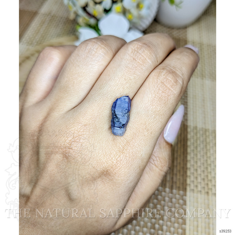 6.85 Ct. Blue Sapphire Crystal from Ceylon (Sri Lanka)