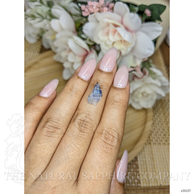 3.60 Ct. Bi Color Sapphire Crystal from Ceylon (Sri Lanka)
