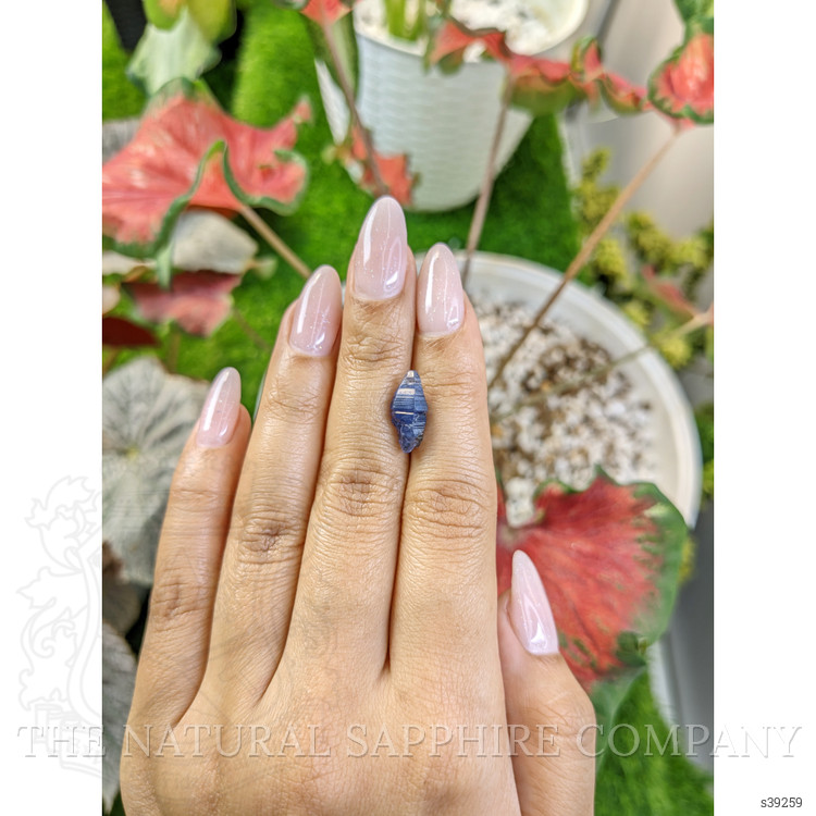 4.75 Ct. Blue Sapphire Crystal from Ceylon (Sri Lanka)