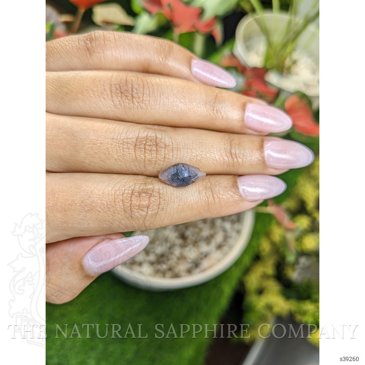 4.56 Ct. Bi Color / Parti Sapphire Crystal from Ceylon (Sri Lanka)