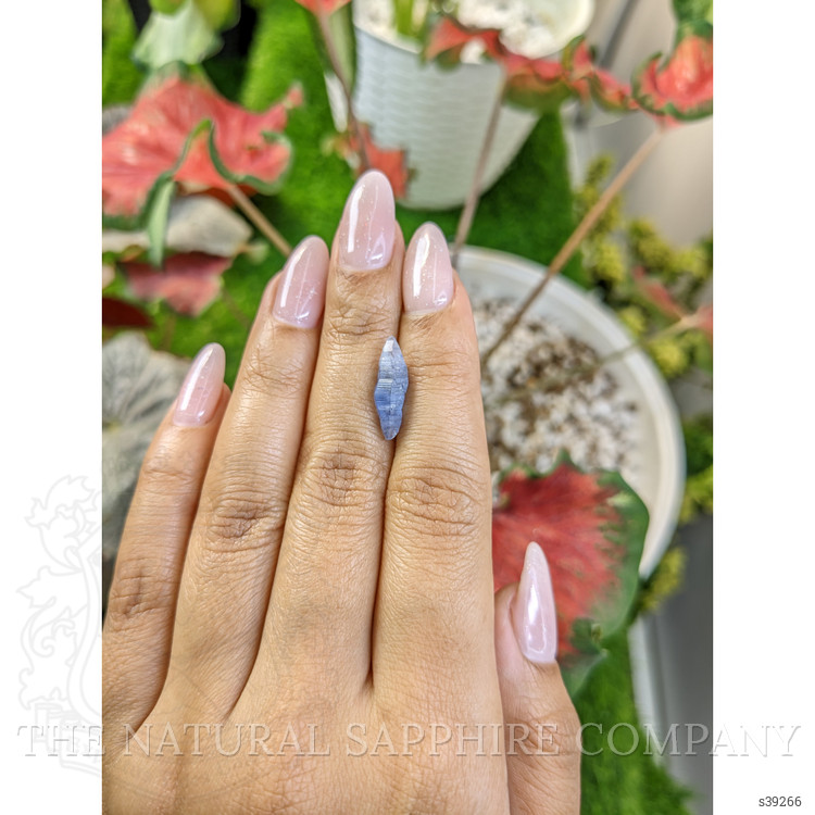 4.01 Ct. Blue Sapphire Crystal from Ceylon (Sri Lanka)