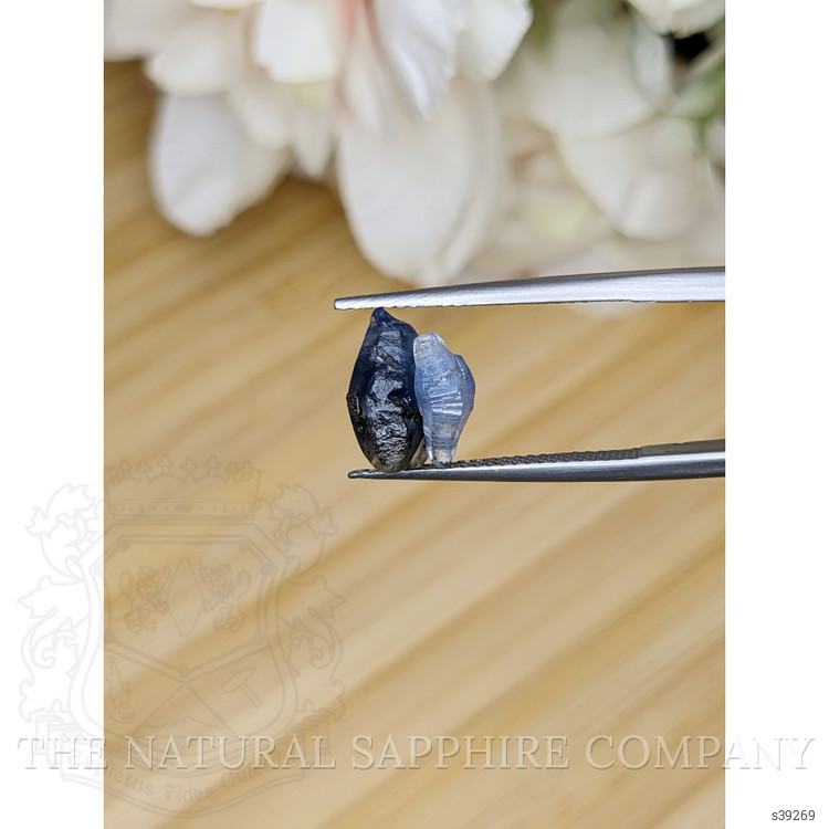 4.44 Ct. Blue Sapphire Crystal from Ceylon (Sri Lanka)