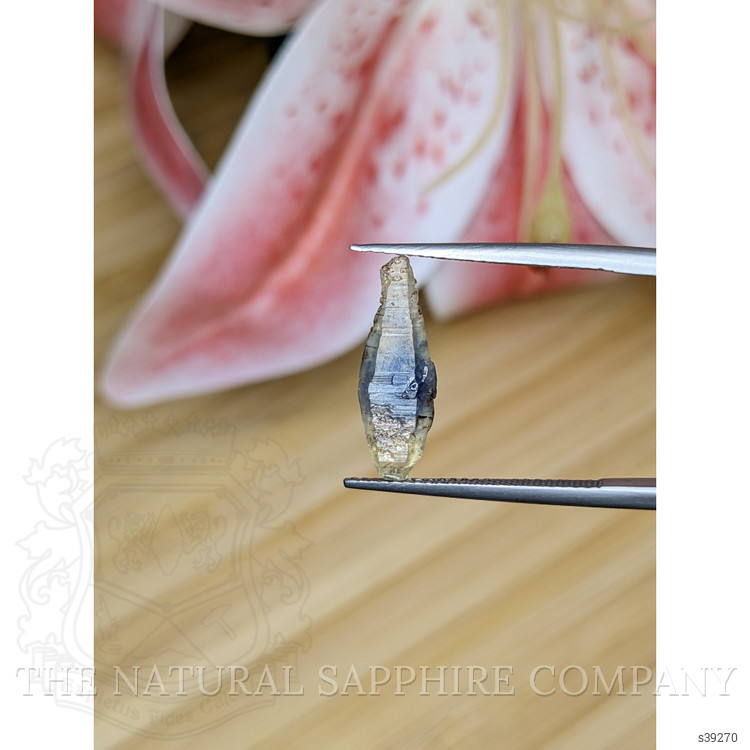 3.61 Ct. Bi Color Sapphire Crystal from Ceylon (Sri Lanka)