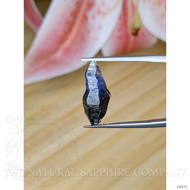 6.33 Ct. Bi Color Sapphire Crystal from Ceylon (Sri Lanka)