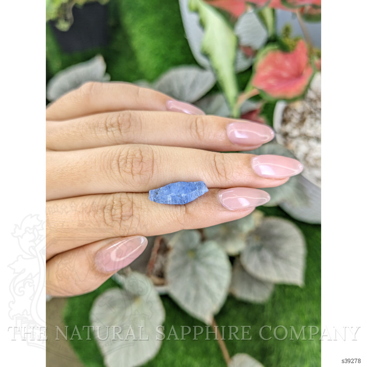 8.46 Ct. Blue Sapphire Crystal from Ceylon (Sri Lanka)