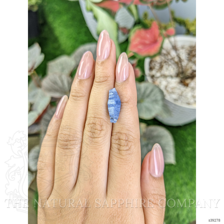 8.46 Ct. Blue Sapphire Crystal from Ceylon (Sri Lanka)