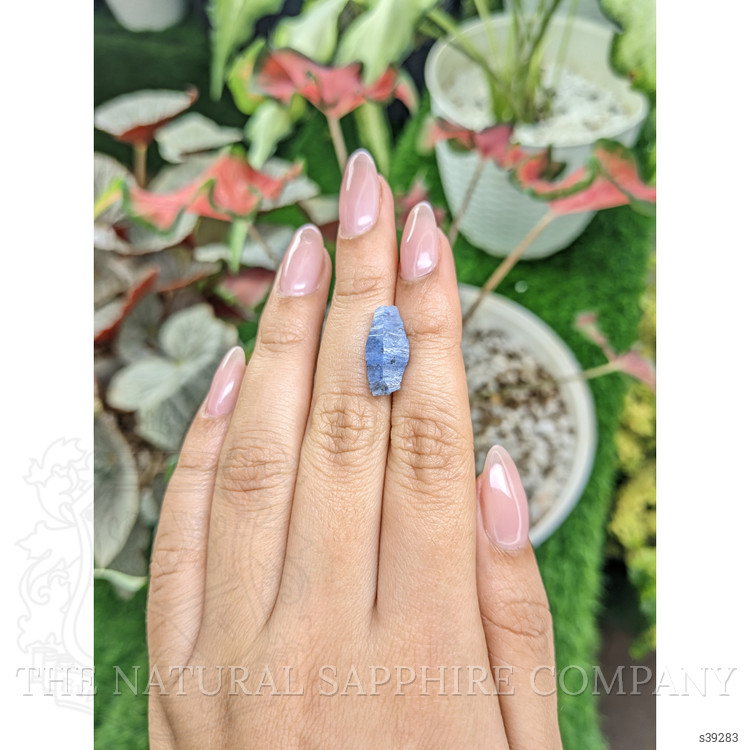 8.67 Ct. Blue Sapphire Crystal from Ceylon (Sri Lanka)