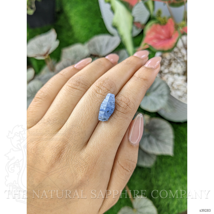 8.67 Ct. Blue Sapphire Crystal from Ceylon (Sri Lanka)