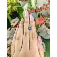 3.52 Ct. Bi Color Sapphire Crystal from Ceylon (Sri Lanka) Life Style