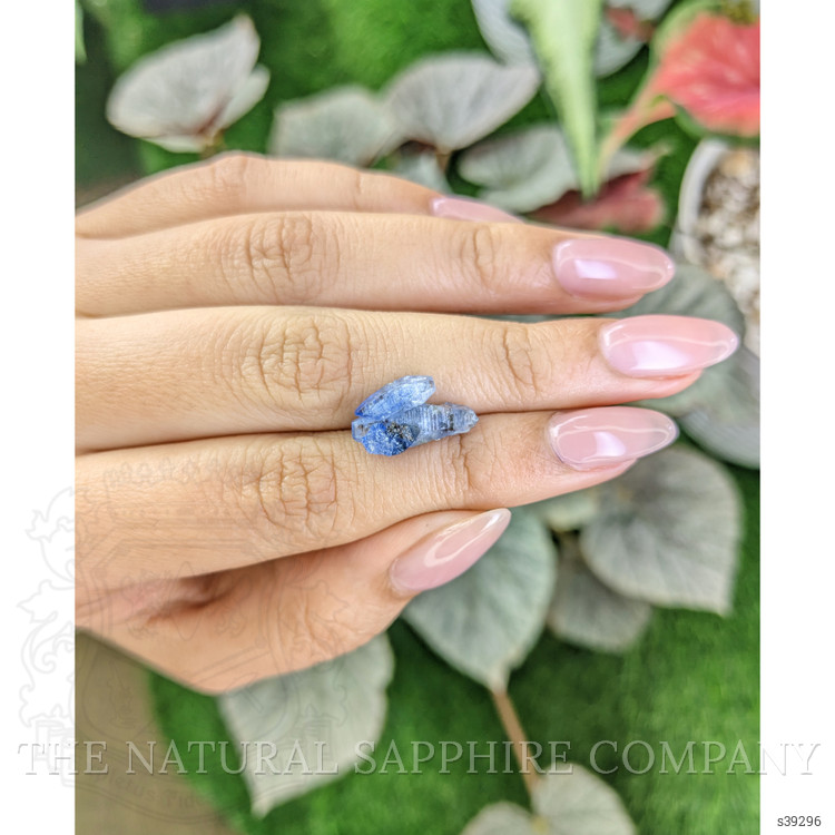 6.00 Ct. Blue Sapphire Crystal from Ceylon (Sri Lanka)