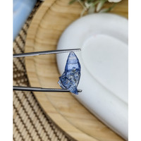 7.93 Ct. Blue Sapphire Crystal from Ceylon (Sri Lanka) Life Style