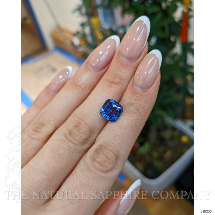 4.56 Ct. Blue Sapphire from Ceylon (Sri Lanka)