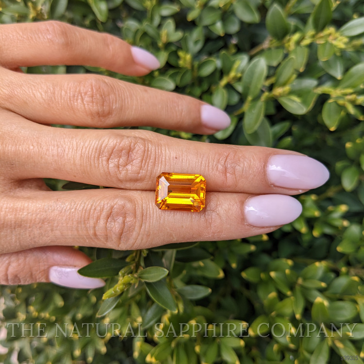 10.08 Ct. Yellowish Orange Sapphire from Ceylon (Sri Lanka)