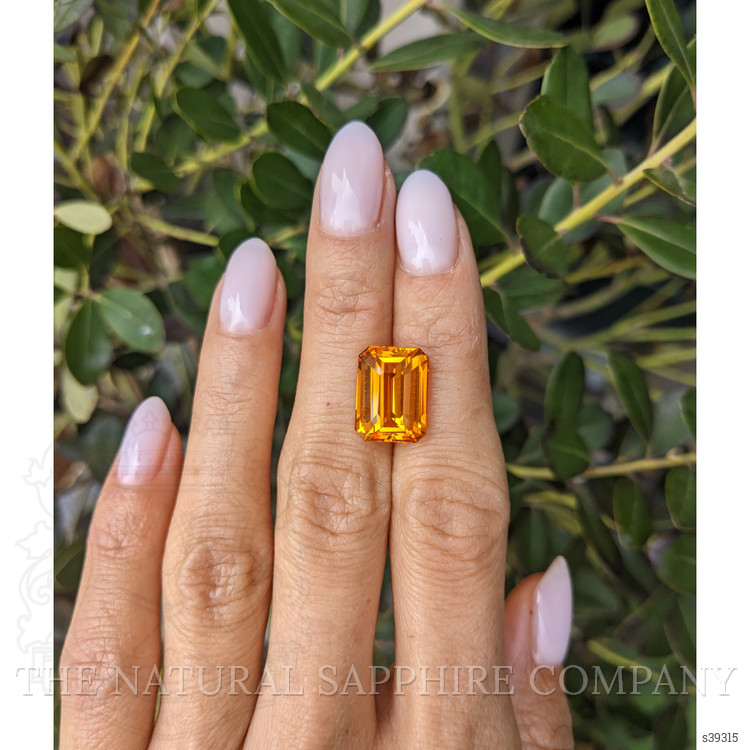 10.08 Ct. Yellowish Orange Sapphire from Ceylon (Sri Lanka)