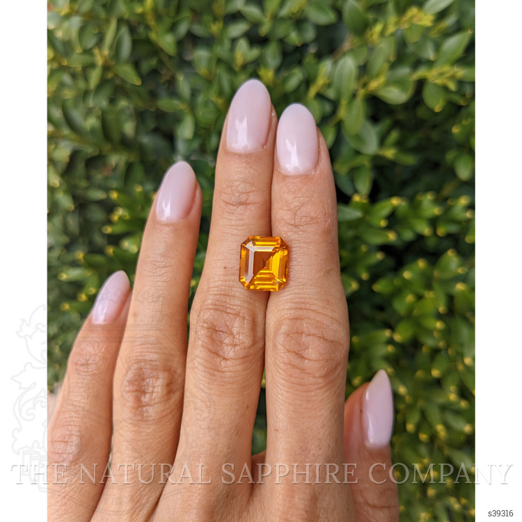 6.19 Ct. Yellowish Orange Sapphire from Ceylon (Sri Lanka)