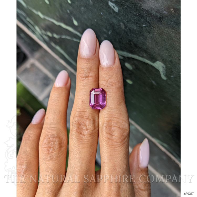 6.08 Ct. Purplish Pink Sapphire from Ceylon (Sri Lanka)