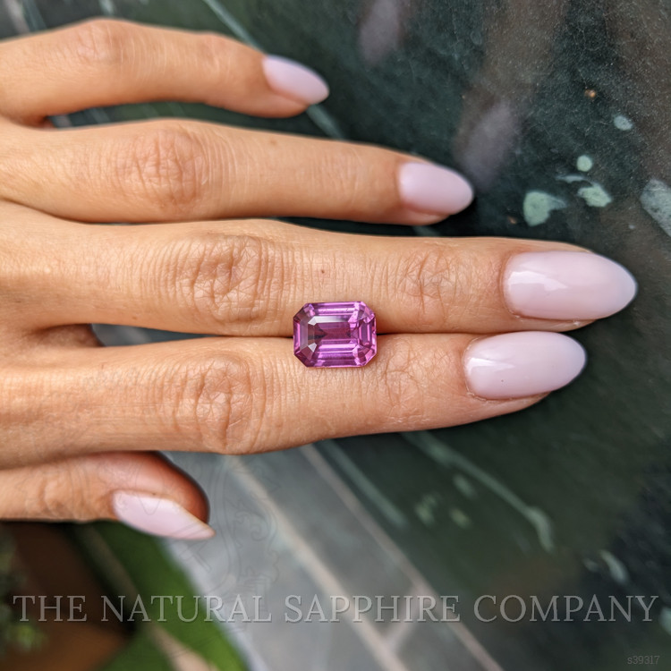 6.08 Ct. Purplish Pink Sapphire from Ceylon (Sri Lanka)