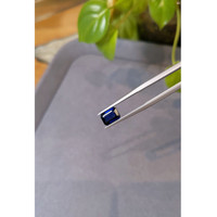 1.75 Ct. Blue Sapphire from Ceylon (Sri Lanka) Life Style