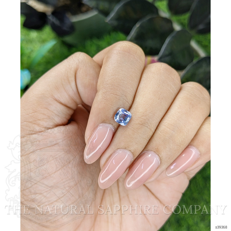 1.04 Ct. Purplish Blue Sapphire from Ceylon (Sri Lanka)