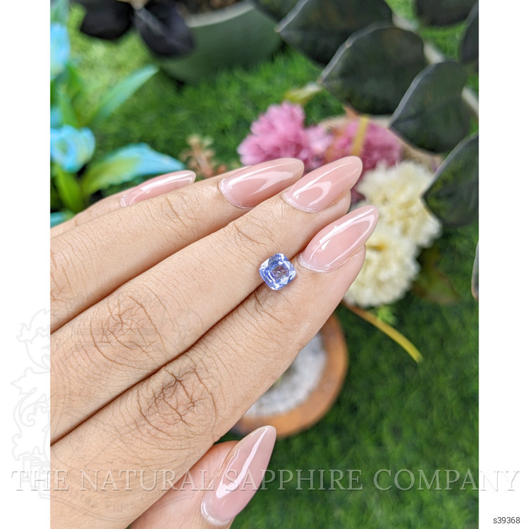1.04 Ct. Purplish Blue Sapphire from Ceylon (Sri Lanka)