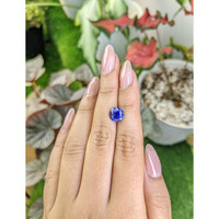 3.11 Ct. Blue Sapphire from Ceylon (Sri Lanka) Life Style