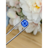 3.11 Ct. Blue Sapphire from Ceylon (Sri Lanka) Life Style