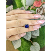 3.61 Ct. Blue Sapphire from Ceylon (Sri Lanka) Life Style