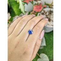 2.12 Ct. Blue Sapphire from Ceylon (Sri Lanka) Life Style