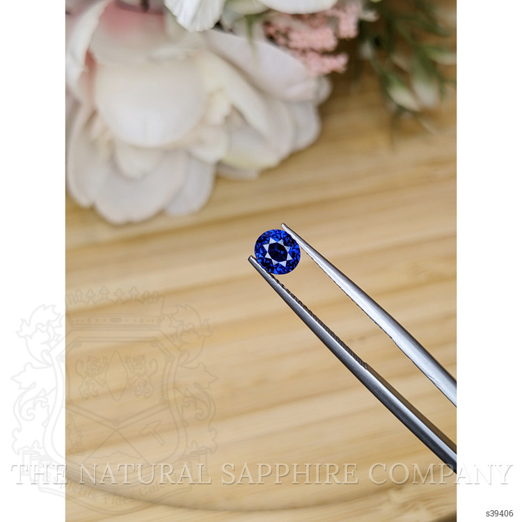 1.06 Ct. Blue Sapphire from Ceylon (Sri Lanka)