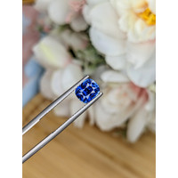 1.81 Ct. Blue Sapphire from Ceylon (Sri Lanka) Life Style
