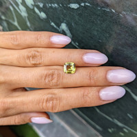 2.21 Ct. Yellowish Green Sapphire from Ceylon (Sri Lanka) Life Style