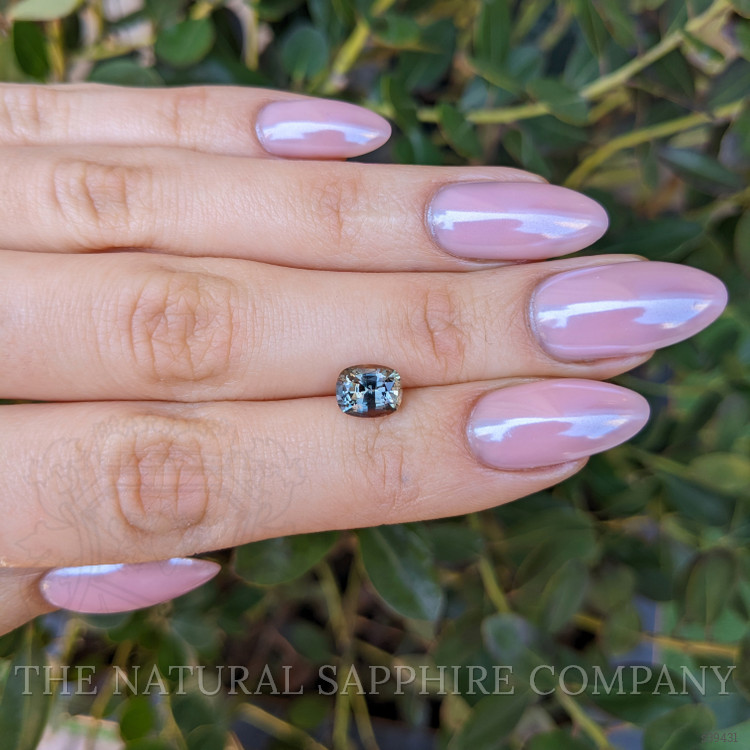 1.78 Ct. Bi Color Sapphire from Ceylon (Sri Lanka)