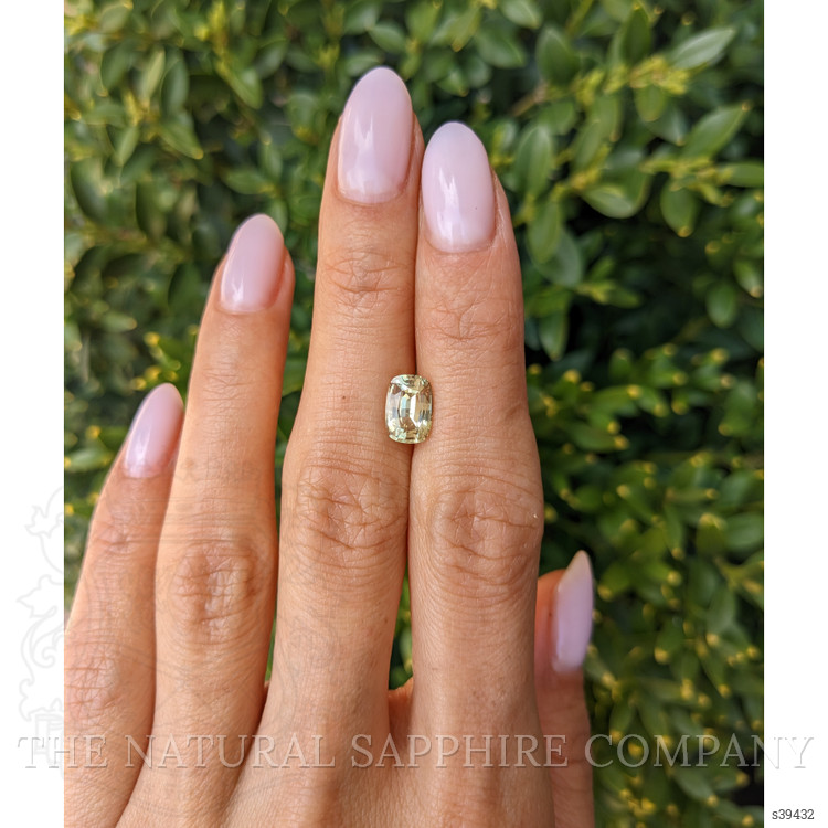 1.92 Ct. Yellow Sapphire from Ceylon (Sri Lanka)