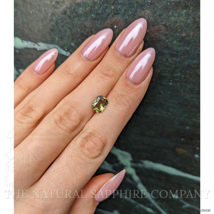 2.07 Ct. Green Sapphire from Ceylon (Sri Lanka)