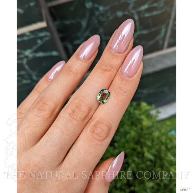 2.47 Ct. Green Sapphire from Ceylon (Sri Lanka)