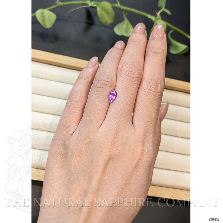 1.02 Ct. Purplish Pink Sapphire from Ceylon (Sri Lanka)