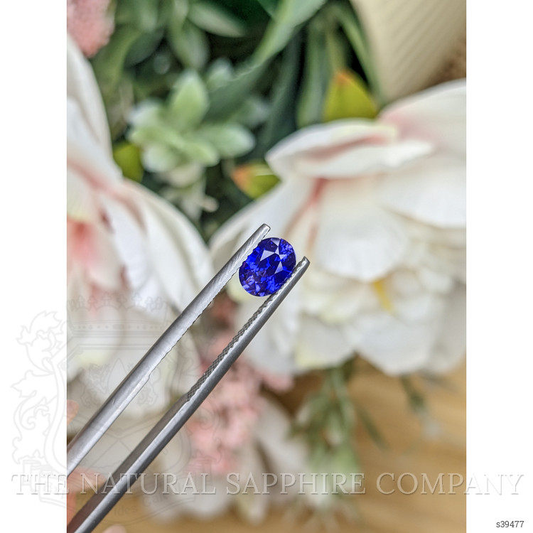 1.04 Ct. Violet Sapphire from Ceylon (Sri Lanka)