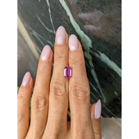 3.01 Ct. Pink Sapphire from Ceylon (Sri Lanka) Life Style