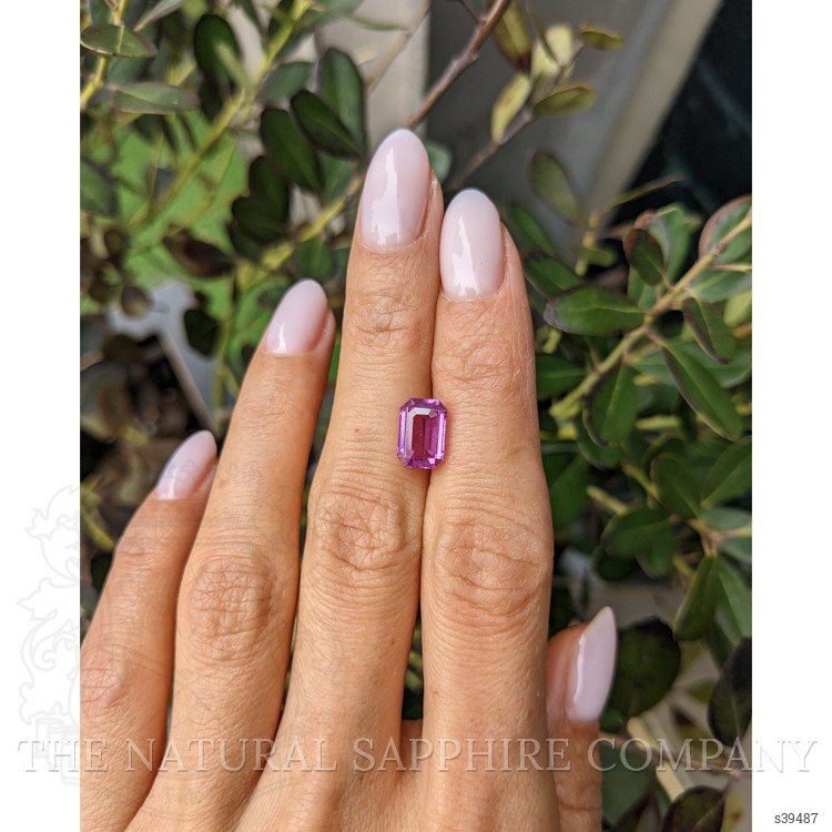 3.01 Ct. Pink Sapphire from Ceylon (Sri Lanka)