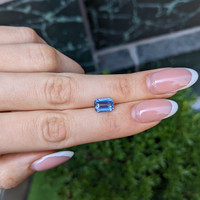 3.02 Ct. Blue Sapphire from Ceylon (Sri Lanka) Life Style
