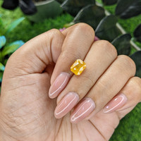 3.01 Ct. Orangish Yellow Sapphire from Ceylon (Sri Lanka) Life Style