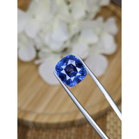 10.10 Ct. Blue Sapphire from Ceylon (Sri Lanka) Life Style