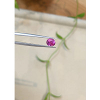 1.79 Ct. Purplish Pink Sapphire from Ceylon (Sri Lanka) Life Style