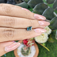 1.15 Ct. Bluish Green Sapphire from Australia Life Style