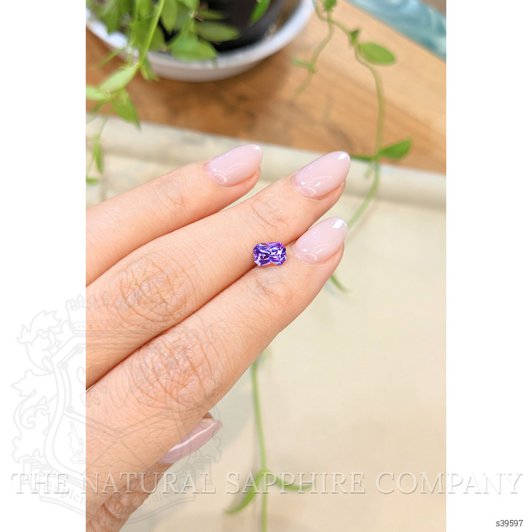 1.05 Ct. Purple Sapphire from Ceylon (Sri Lanka)