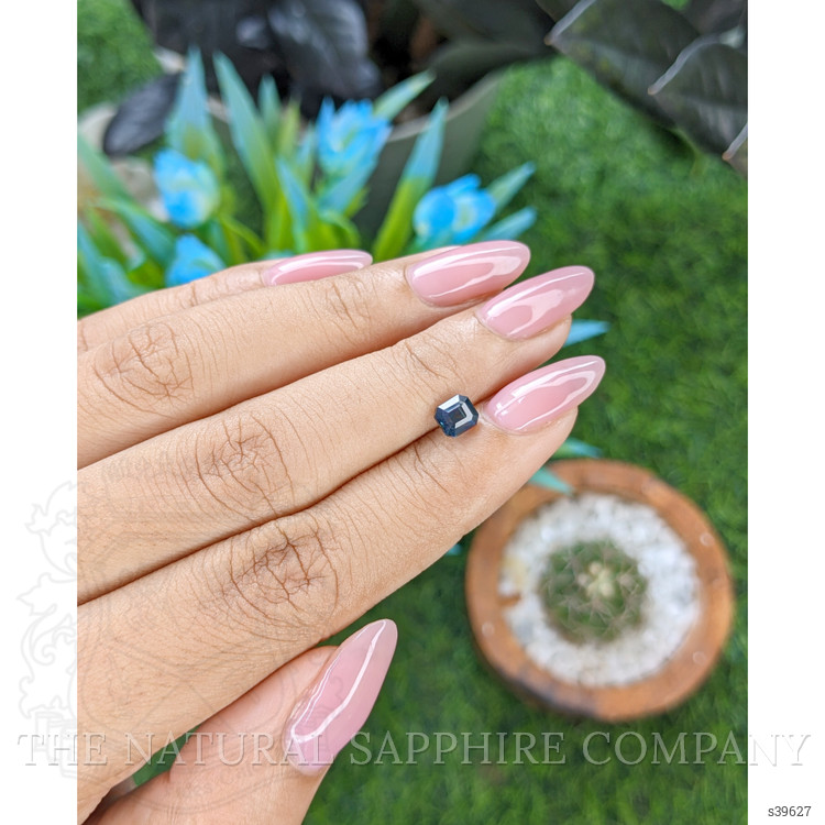 1.03 Ct. Greenish Blue Sapphire from Nigeria