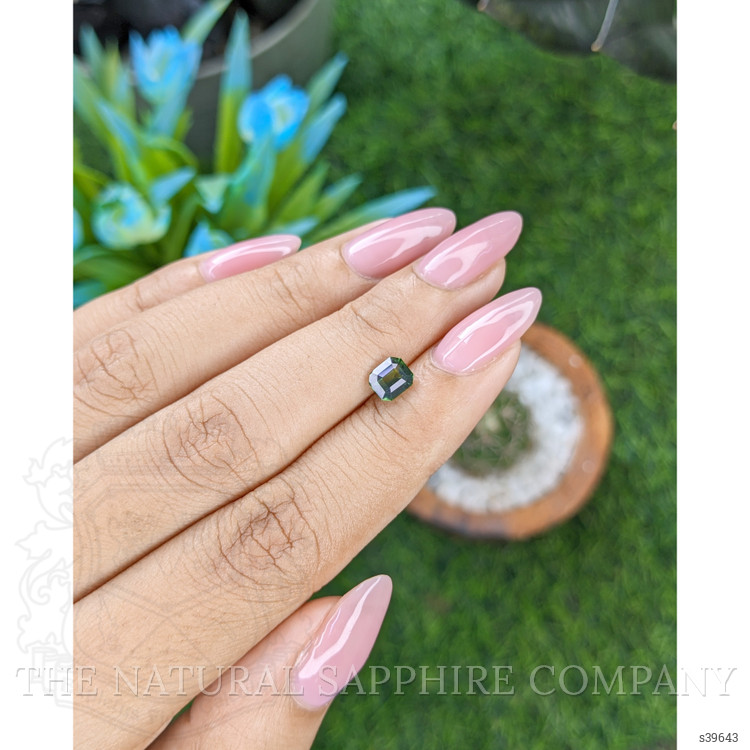 1.06 Ct. Yellowish Green Sapphire from Nigeria